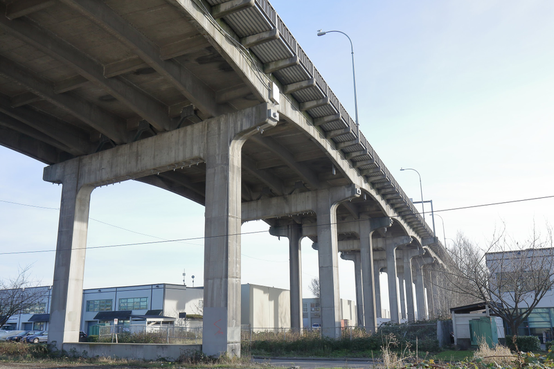 Illustration for article titled Pics from the Curbside: 2018-01-01 at Marpole